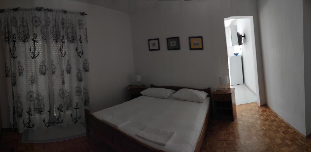 Apartmani Mille Starigrad Paklenica Ngoại thất bức ảnh